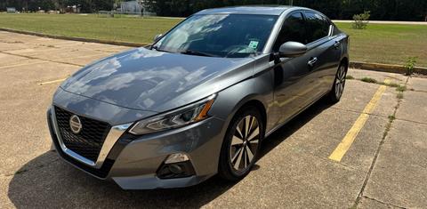 Nissan Altima 2020