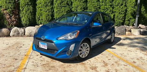 Toyota Prius c 2015