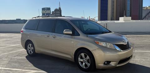 Toyota Sienna 2013