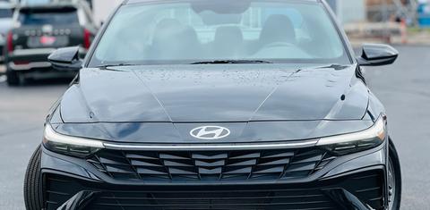 Hyundai Elantra 2025