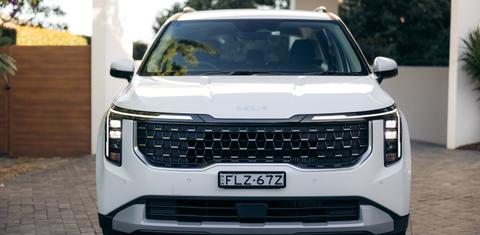 Kia CARNIVAL 2025