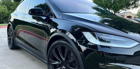 Tesla Model X 2022