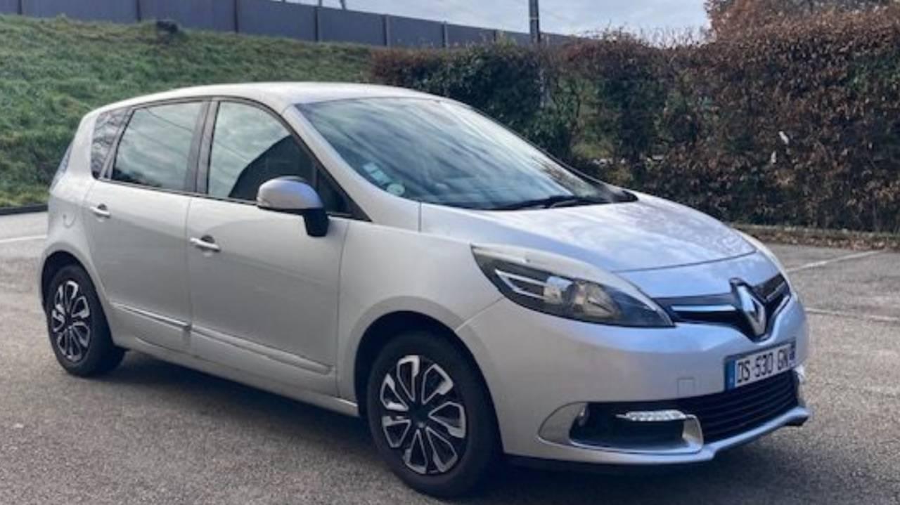 Renault SCENIC III 2015 à Vénissieux