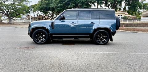 Land Rover Defender 2023