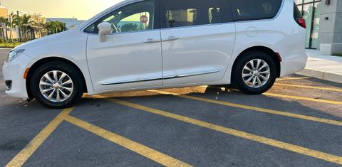 Chrysler Pacifica 2017