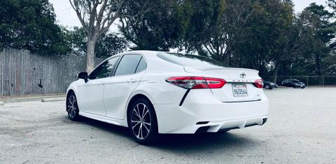Toyota Camry 2019