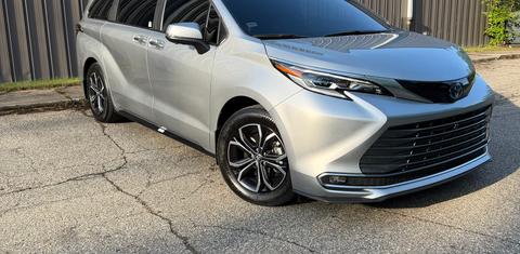 Toyota Sienna 2025