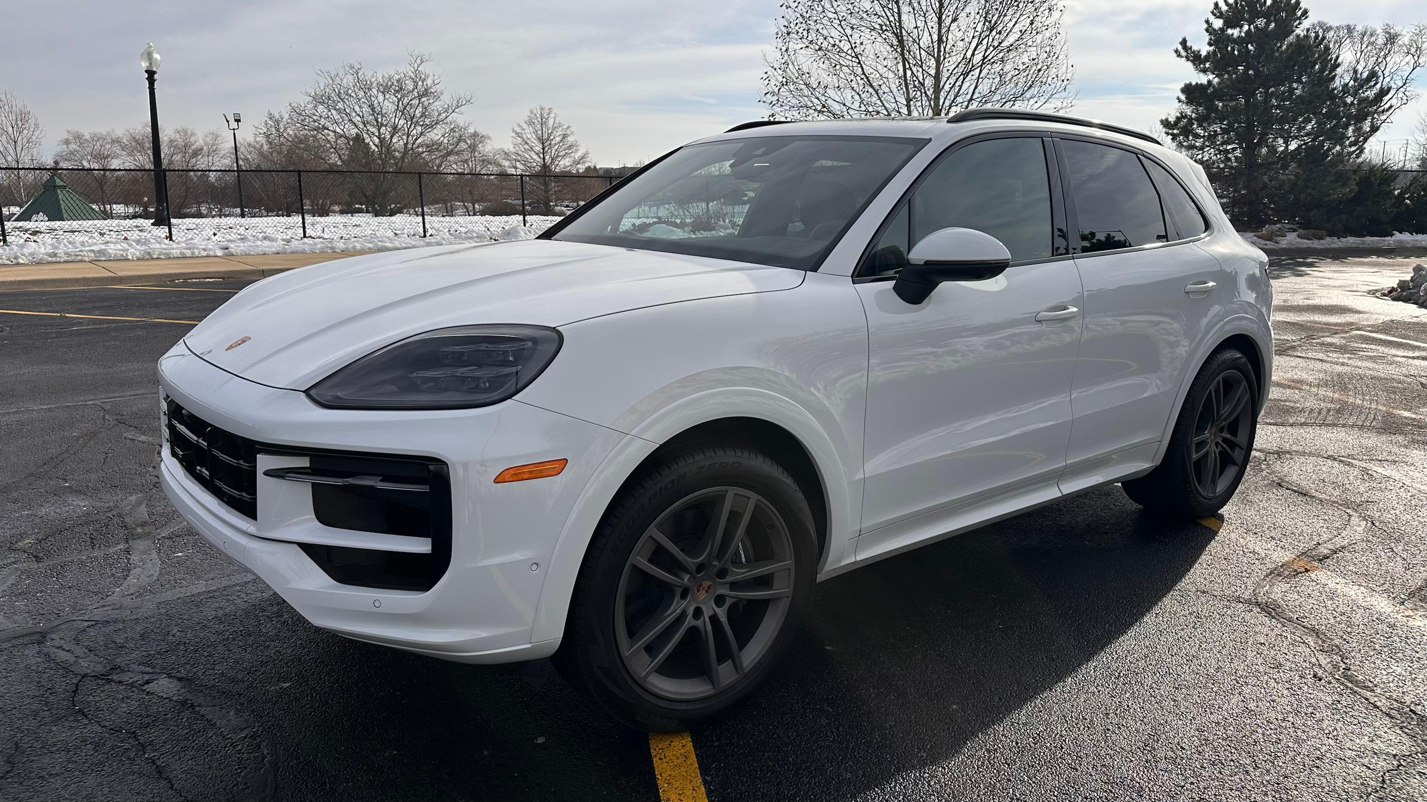 Porsche Cayenne 2025 in Elk Grove Village, IL