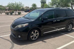 Toyota Sienna car