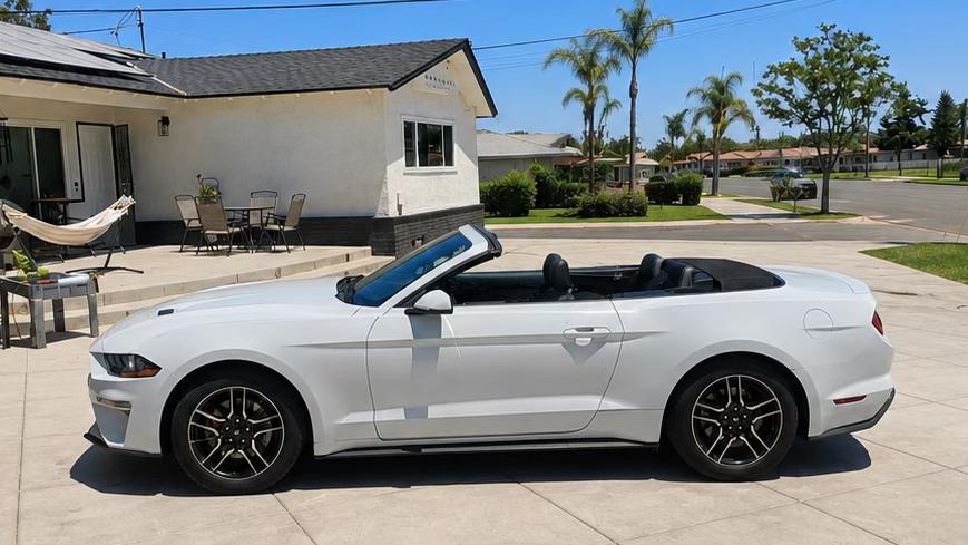Ford Mustang 2018 in Rialto, CA