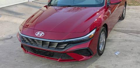 Hyundai Elantra 2025