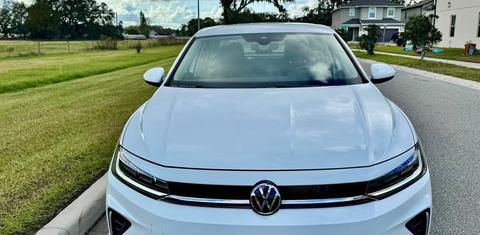 Volkswagen Jetta 2025