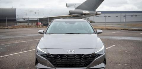 Hyundai Elantra Hybrid 2023