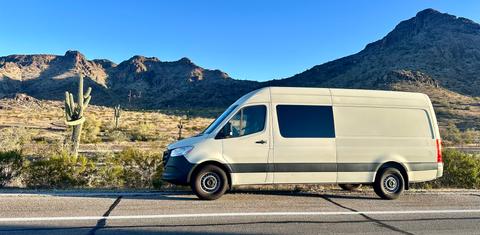 Mercedes-Benz Sprinter Crew 2022