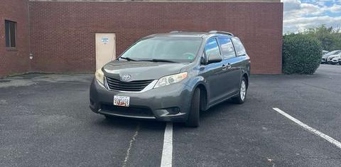 Toyota Sienna 2013