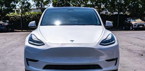 Tesla Model Y 2021