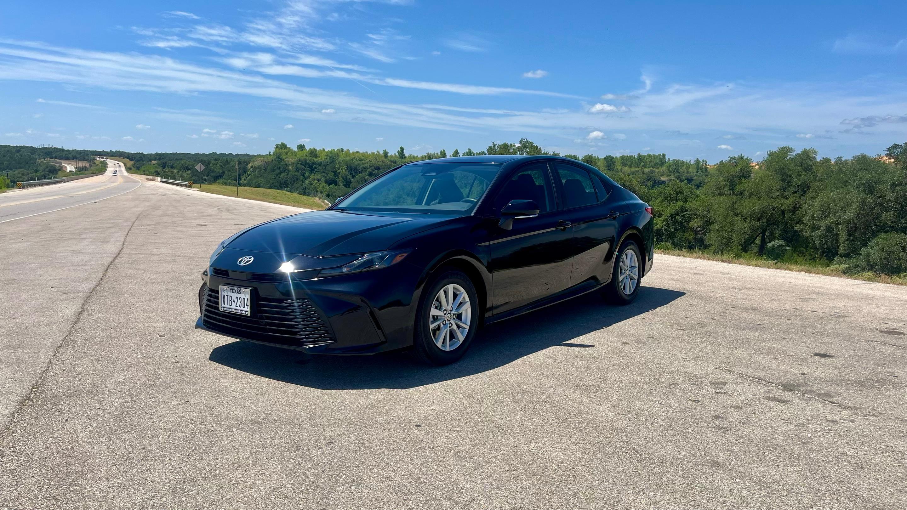 Toyota Camry Hybrid 2026 in Austin, TX