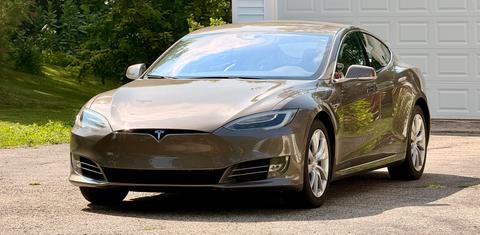 Tesla Model S 2016