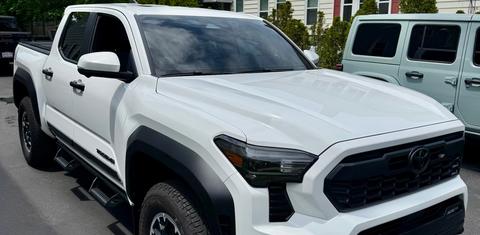 Toyota Tacoma 2024