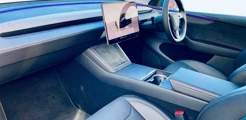 Tesla Model Y 2025