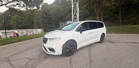 Chrysler Pacifica 2024