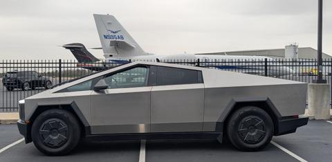 Tesla Cybertruck 2024