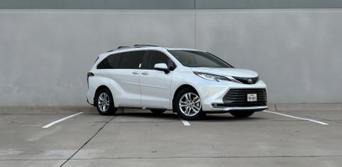 Toyota Sienna 2024