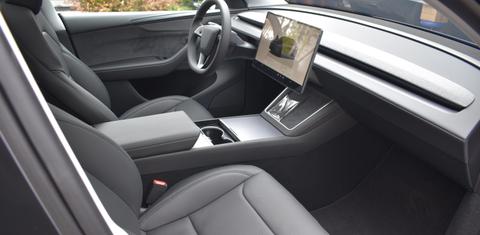 Tesla Model Y 2026