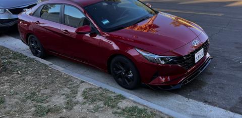 Hyundai Elantra 2022