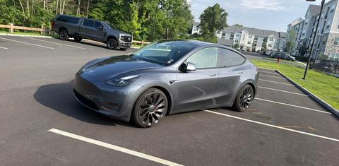 Tesla Model Y 2023