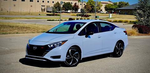 Nissan Versa 2024