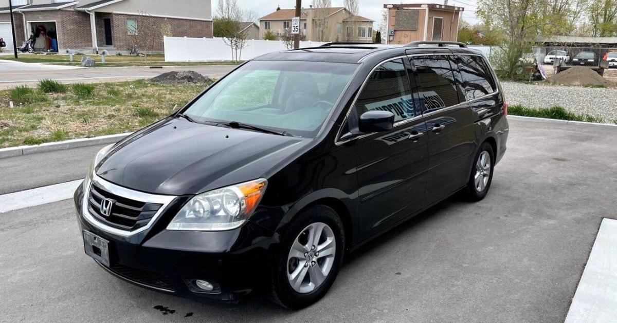 Honda Odyssey 2010 rental in Riverton, UT by Andres M. Turo
