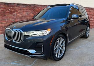 BMW X7 car