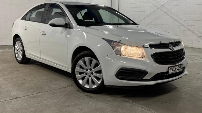 Holden CRUZE 2016 in Riverstone