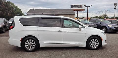 Chrysler Pacifica 2017