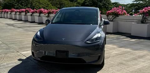 Tesla Model Y 2023