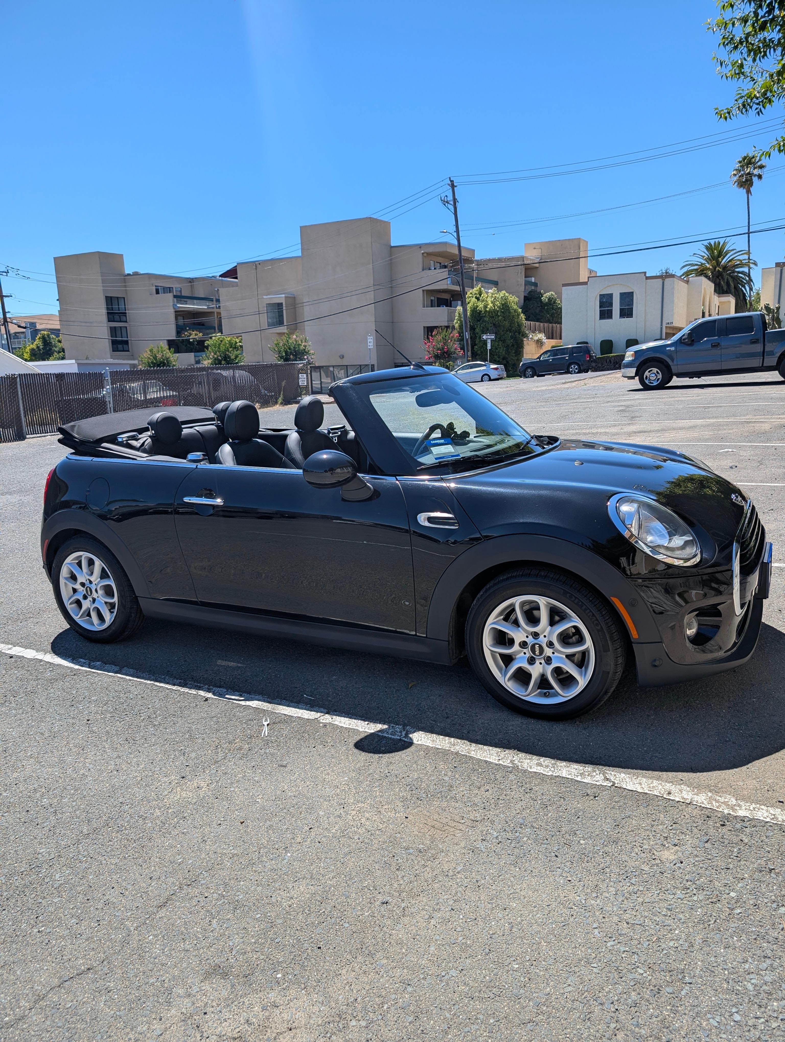 MINI Convertible 2018 in Concord, CA
