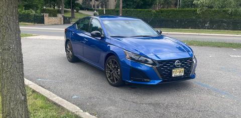 Nissan Altima 2025