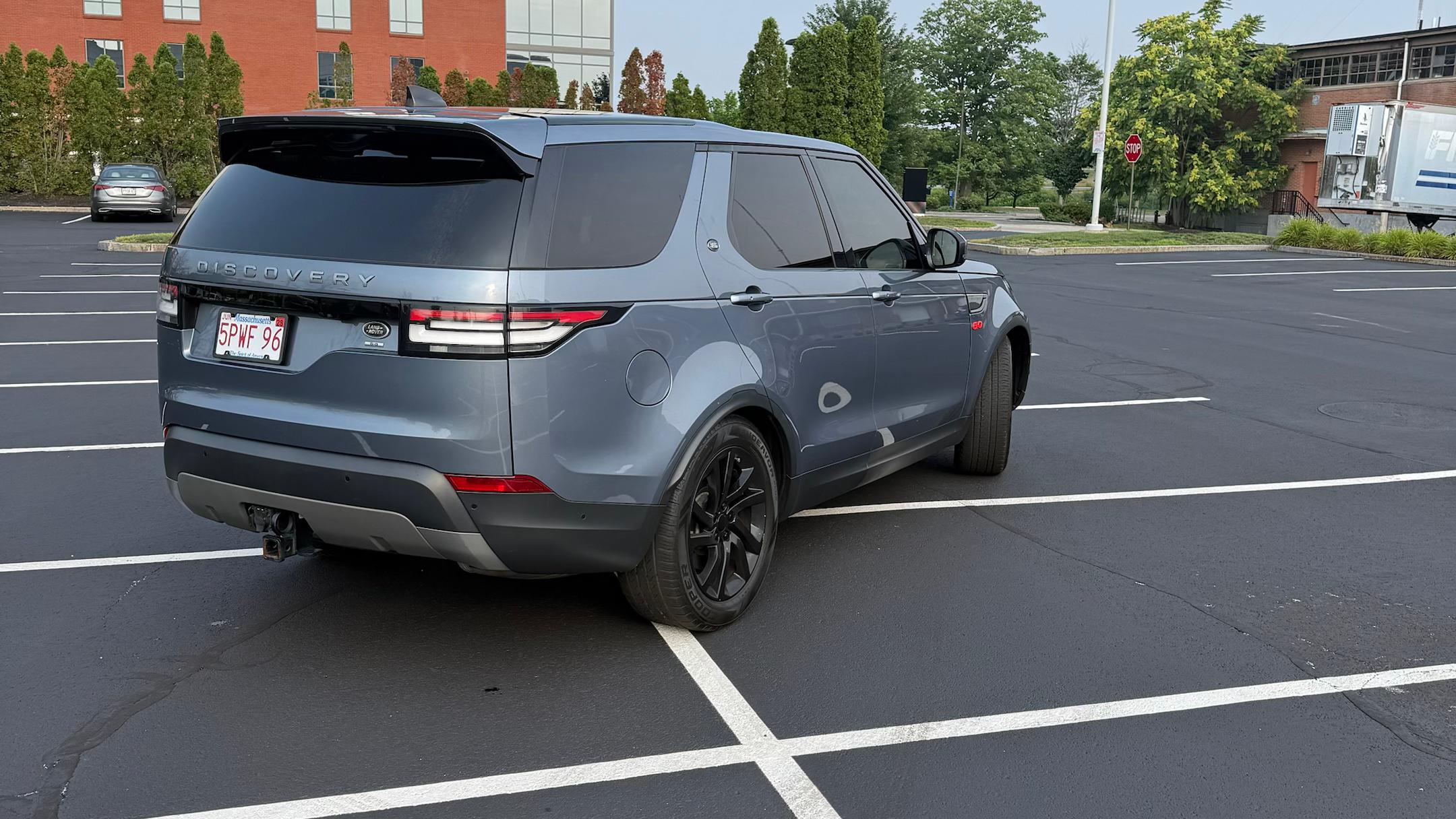 Land Rover Discovery 2019 in Boston, MA