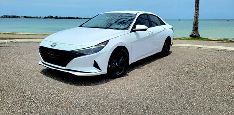 Hyundai Elantra 2021