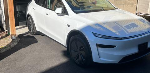 Tesla Model Y 2026