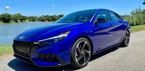Hyundai Elantra 2022