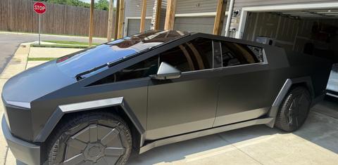 Tesla Cybertruck 2024