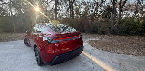 Tesla Model Y 2026