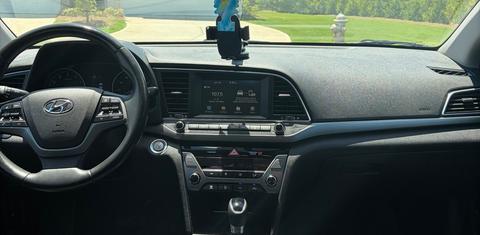 Hyundai Elantra 2017