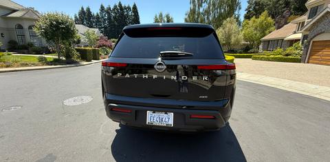 Nissan Pathfinder 2025