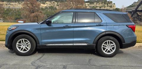 Ford Explorer 2025