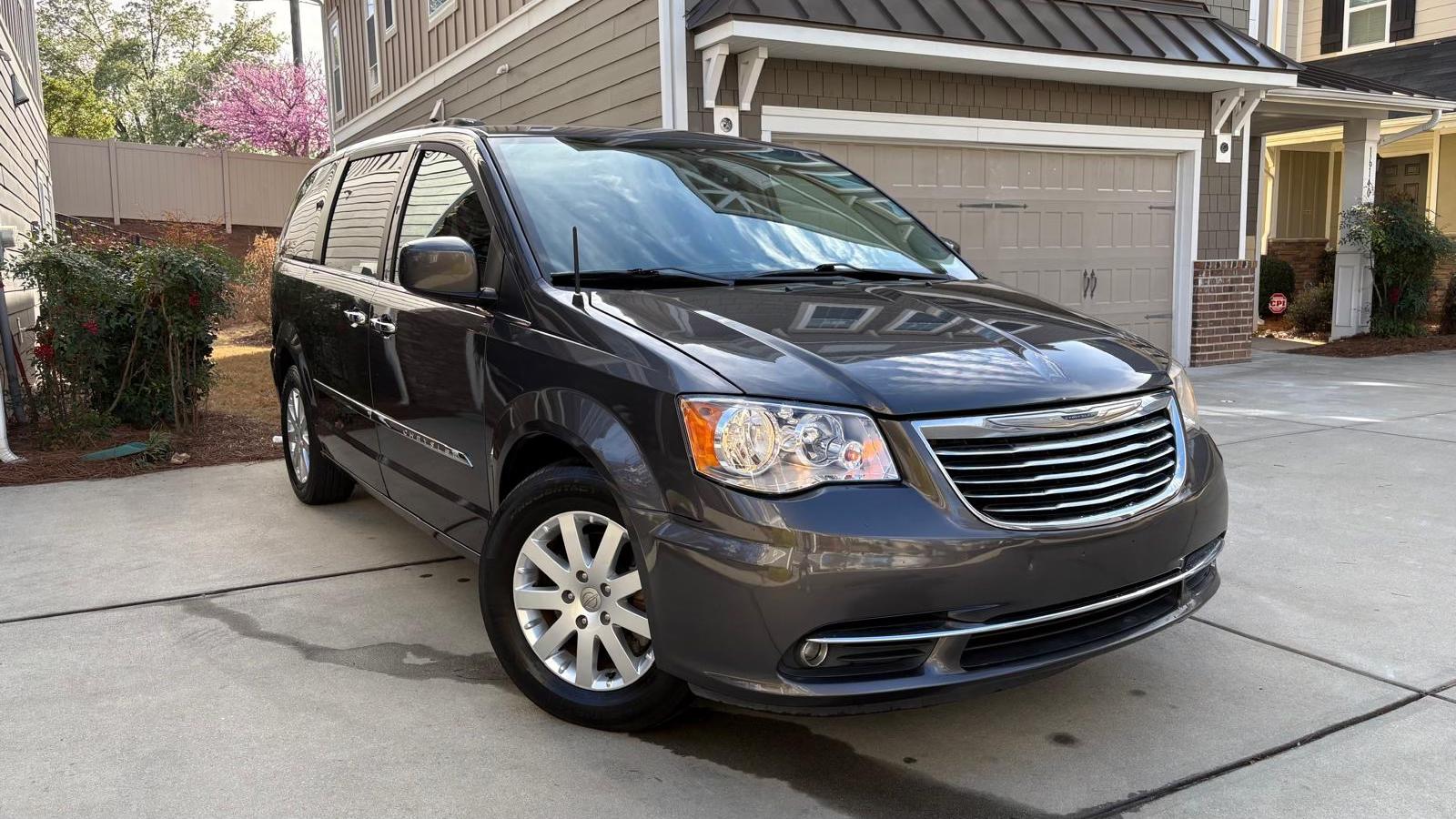 Chrysler Town & Country 2016 in Charlotte, NC