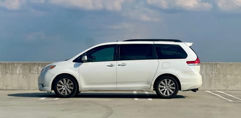 Toyota Sienna 2012