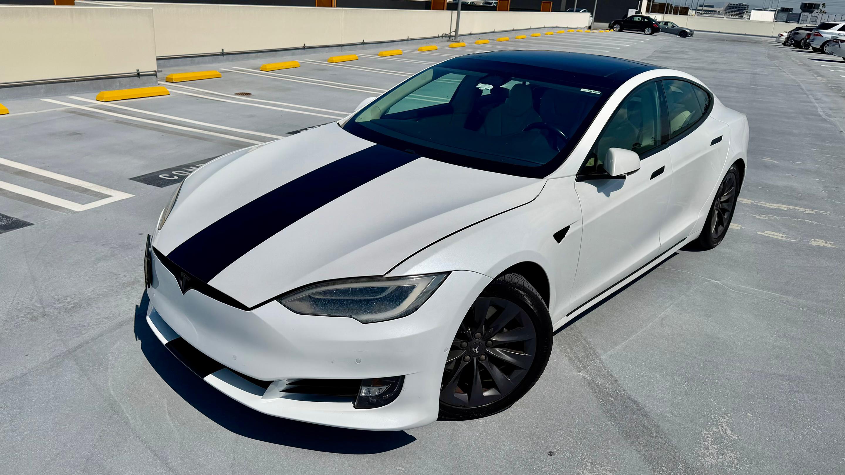 Tesla Model S 2017 in 